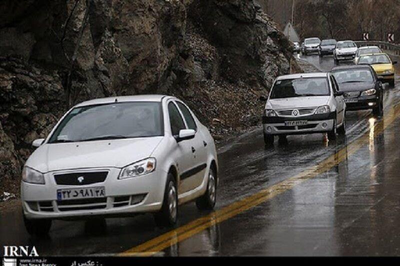 خبرنگاران برخی جاده های خراسان رضوی بارانی و مه آلود است خبرنگاران بعضی جاده های خراسان رضوی بارانی و مه آلود است