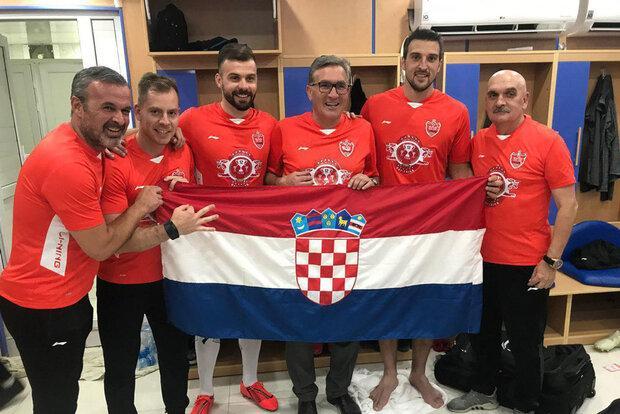 باشگاه پرسپولیس 850 هزار یورو از بدهی های خارجی را پرداخت باشگاه پرسپولیس 850 هزار یورو از بدهی های خارجی را پرداخت کرد